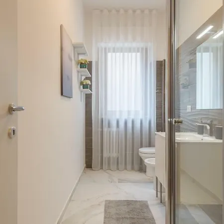 Linda House * Pescara