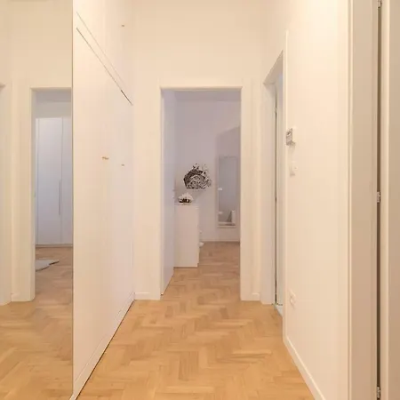 Linda House * Pescara